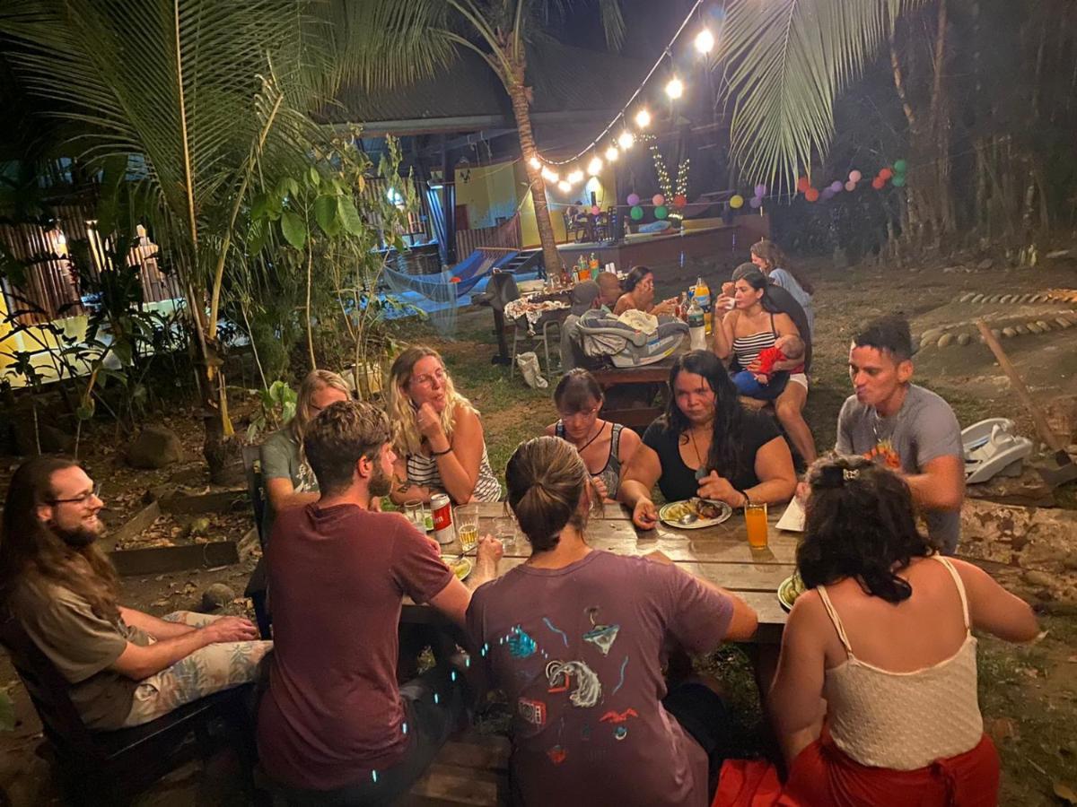 Luminosa Uvita Hostel Bagian luar foto