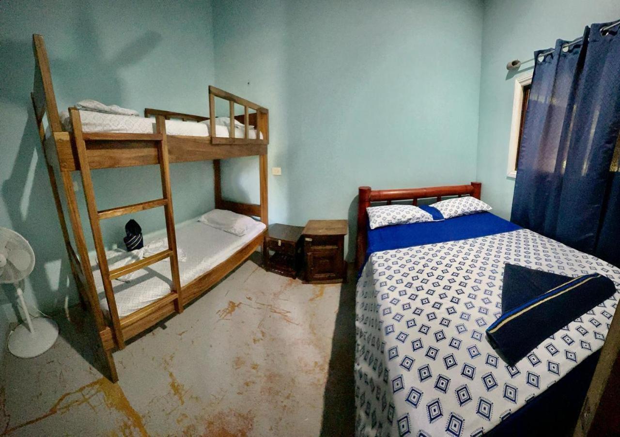 Luminosa Uvita Hostel Bagian luar foto